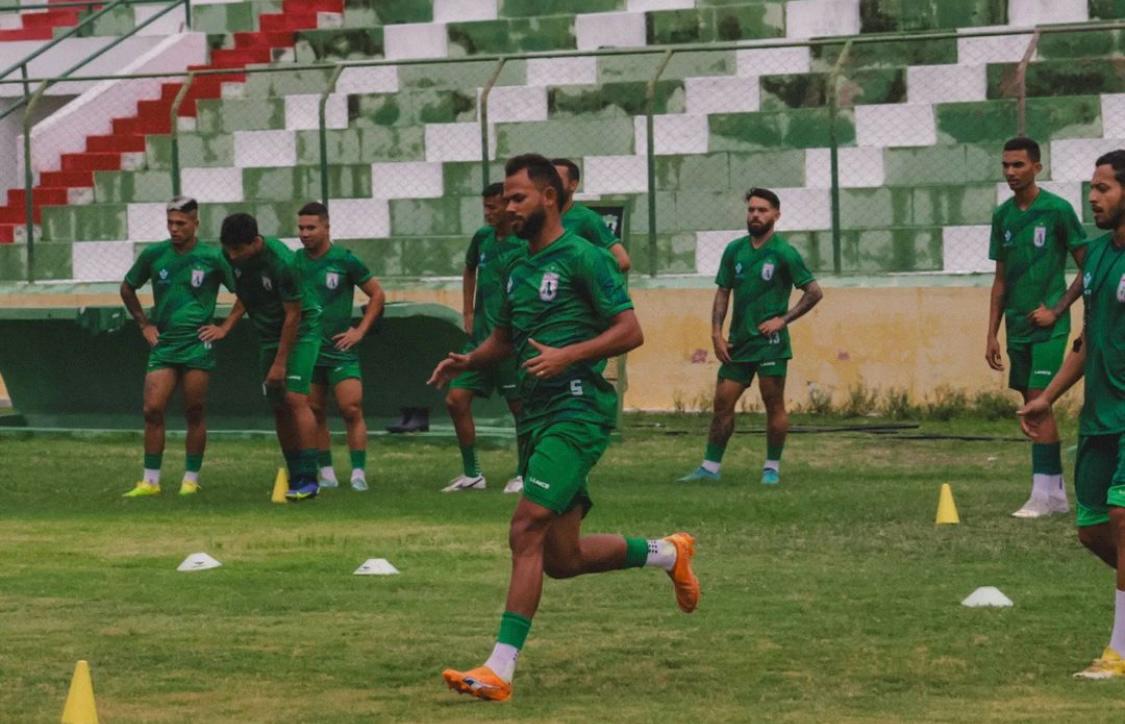 Sousa Apresenta Elenco E Novo Uniforme Para A Temporada 2024 Nesta