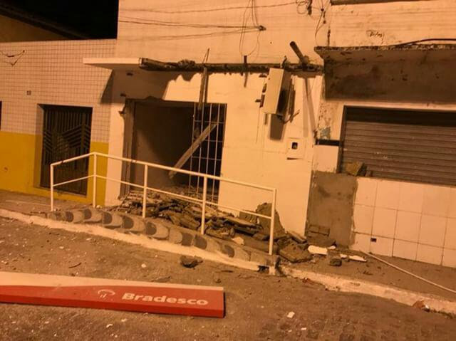 correios-e-terminal-bancario-sao-explodidos-no-interior-da-pb