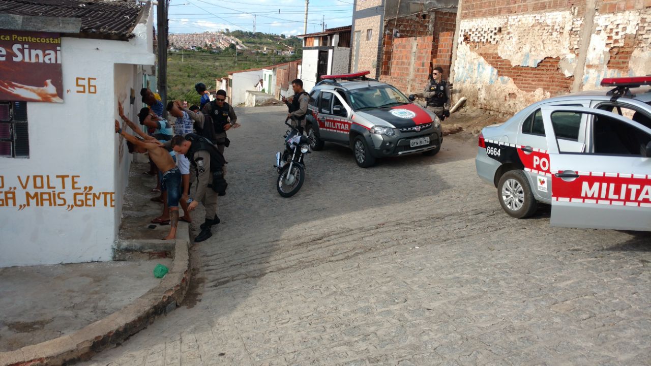 fim-de-semana-termina-com-13-presos-e-14-veiculos-recuperados-pela-policia-em-campina-grande