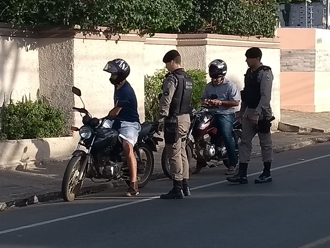 fim-de-semana-termina-com-13-presos-e-14-veiculos-recuperados-pela-policia-em-campina-grande