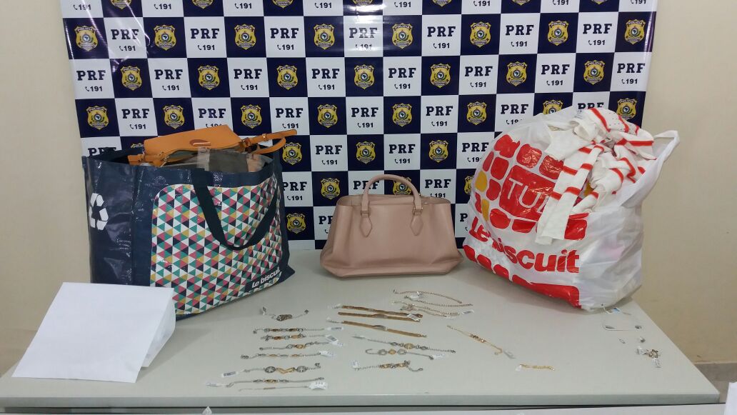 familia-e-presa-suspeita-de-roubar-joias-em-shoppings-e-joalherias