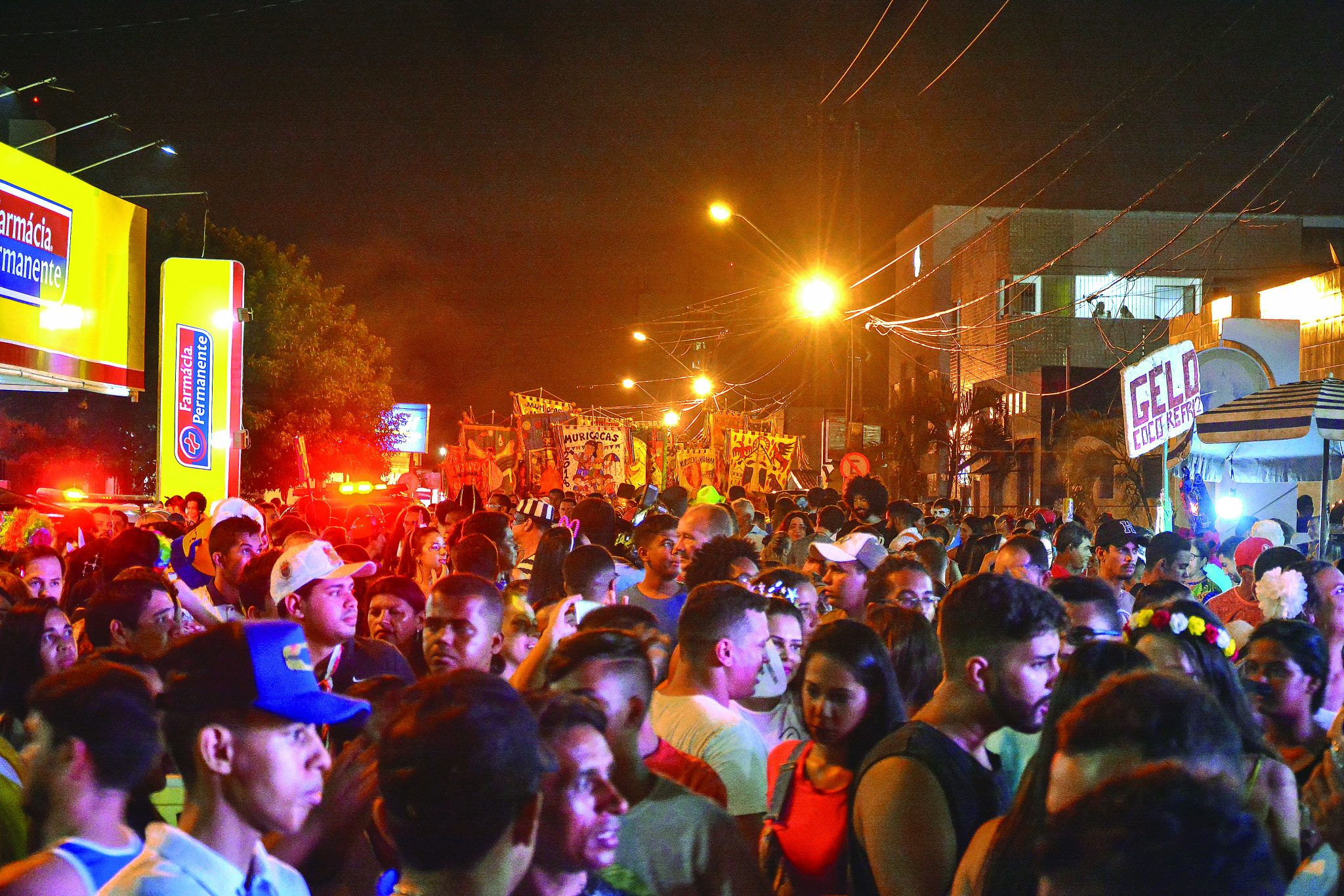 jovem-e-presa-com-dinheiro-falso-no-desfile-das-muricocas-do-miramar