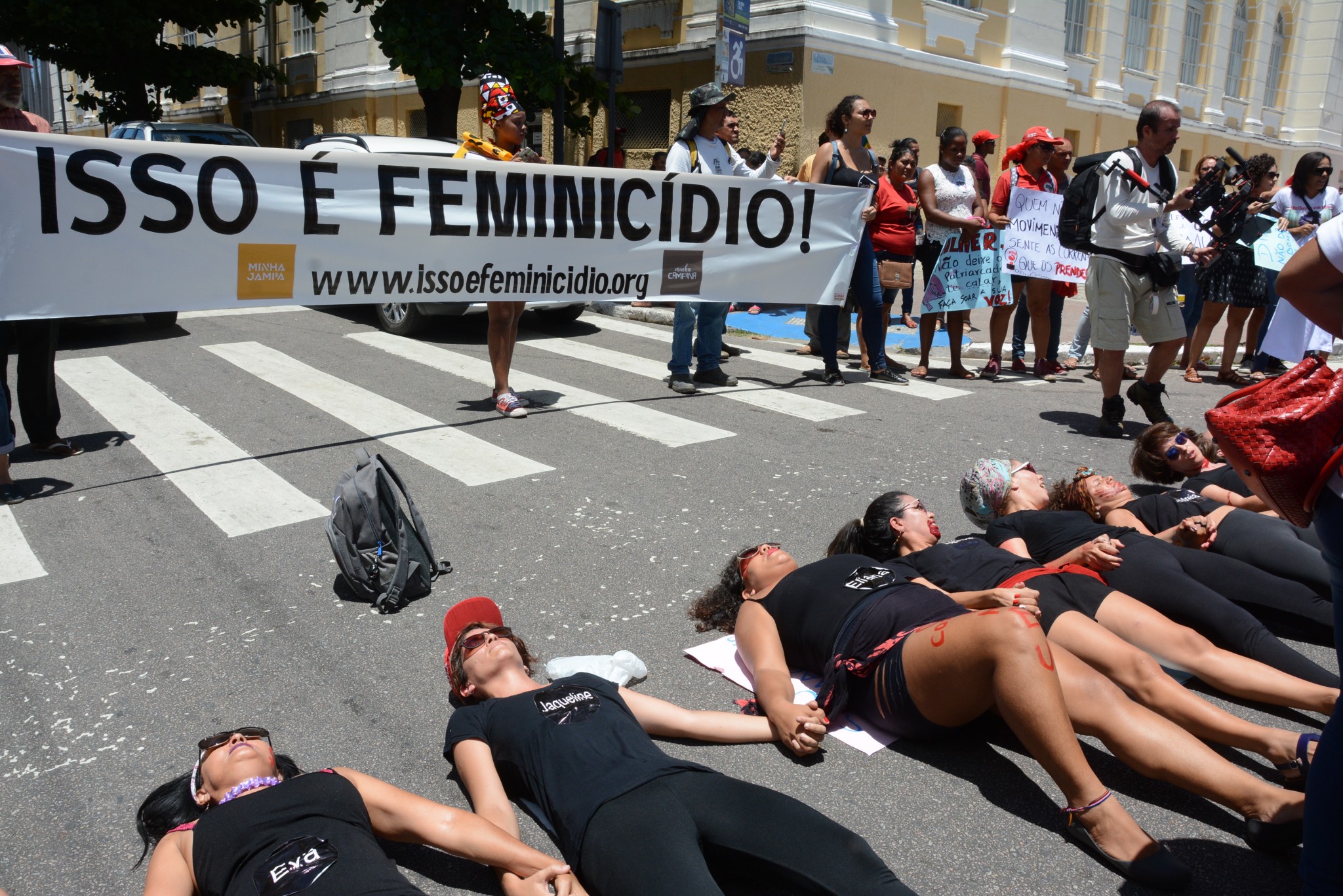 mulheres-celebram-dia-da-mulher-com-ato-publico-em-jp