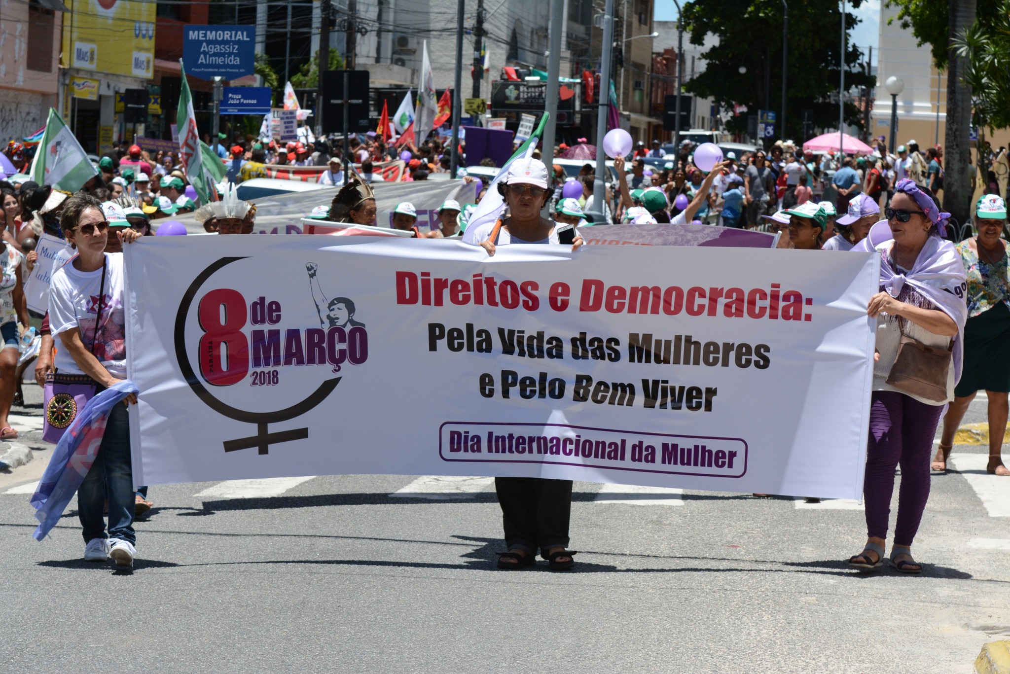 mulheres-celebram-dia-da-mulher-com-ato-publico-em-jp