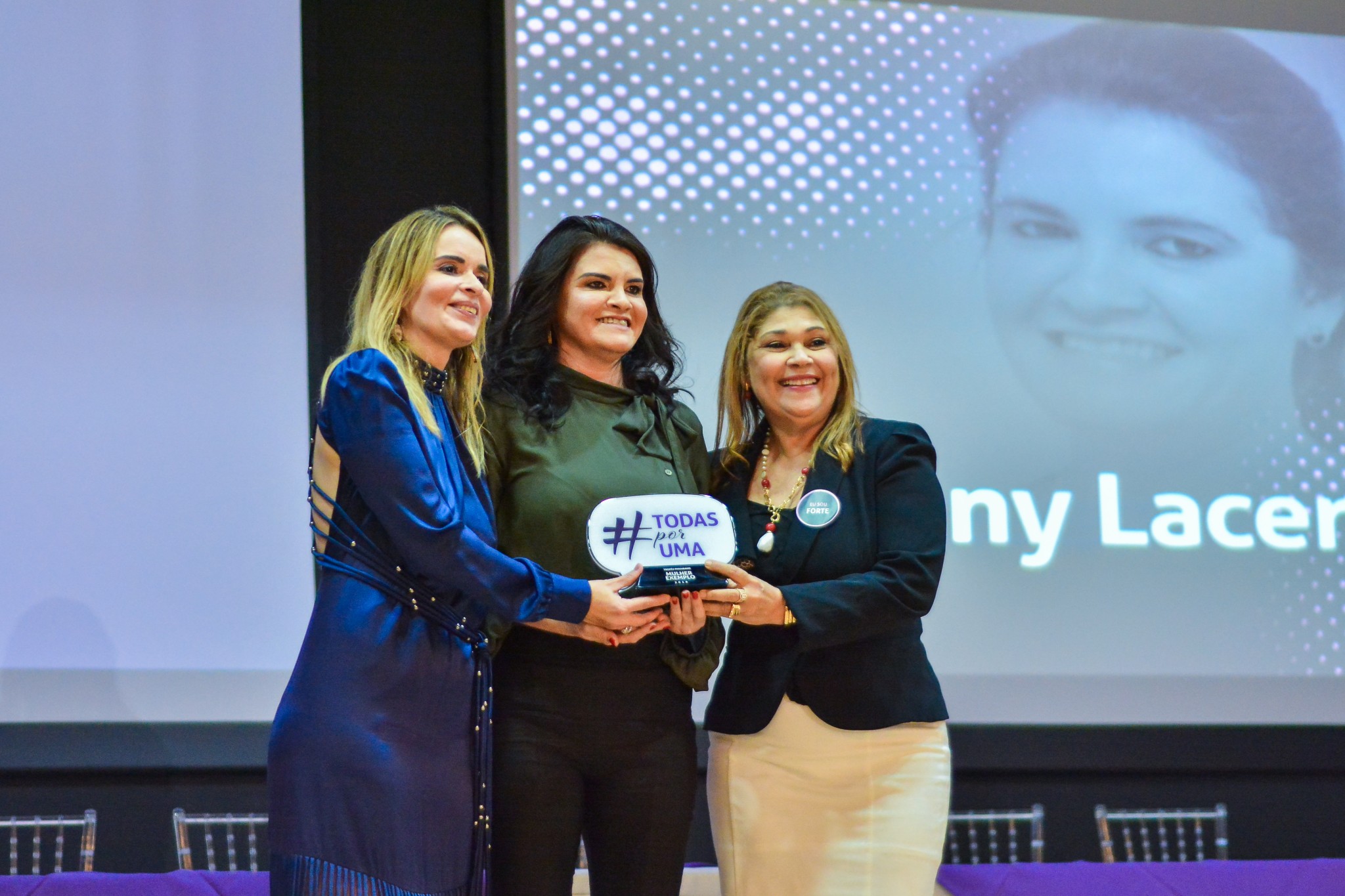 forum-todas-por-uma-homenageia-mulheres-de-destaque-na-sociedade-paraibana