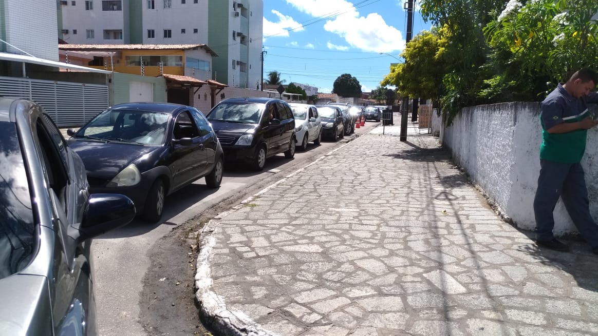 fim-de-semana-chega-com-filas-em-postos-de-joao-pessoa