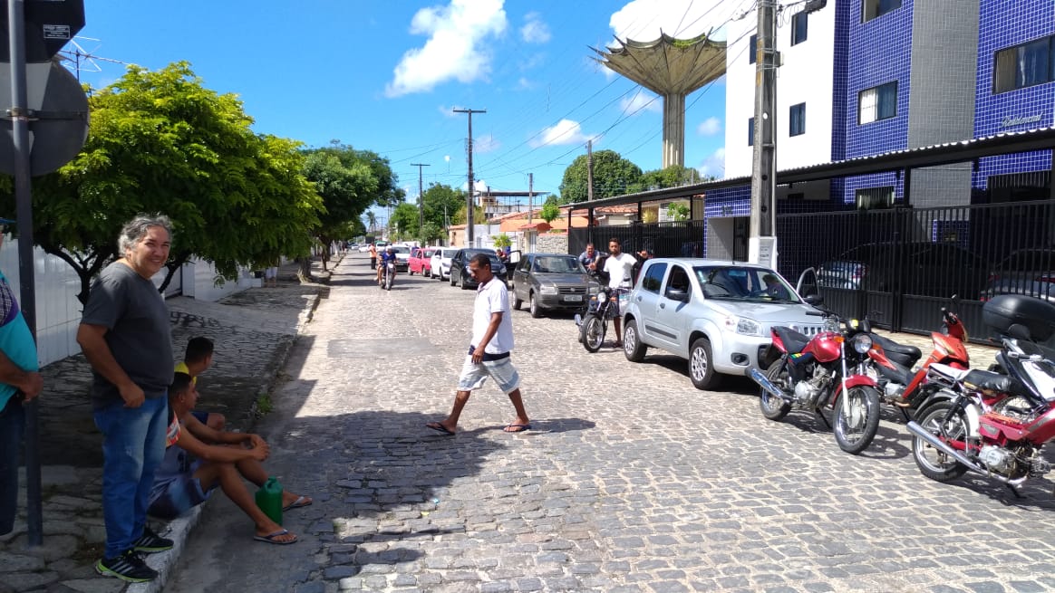 fim-de-semana-chega-com-filas-em-postos-de-joao-pessoa