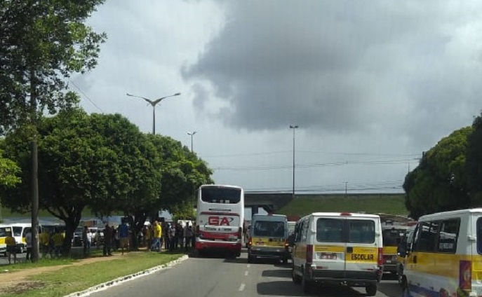protesto-interdita-trecho-do-viaduto-do-cristo-em-jp