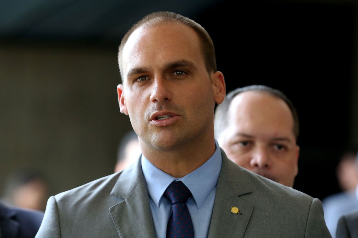 Eduardo Bolsonaro volta a se colocar como possível candidato à presidência em 2026