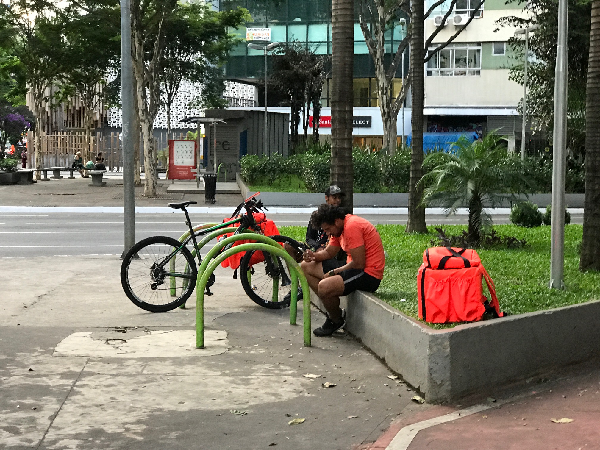 Assistência