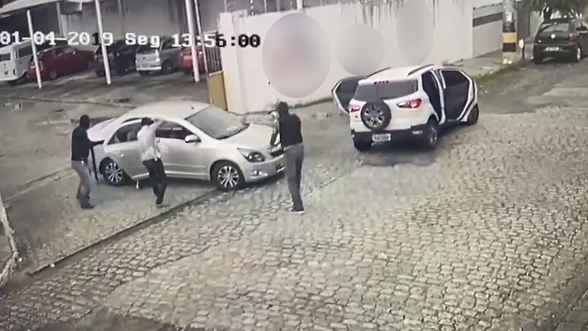 Assalto, Empresário