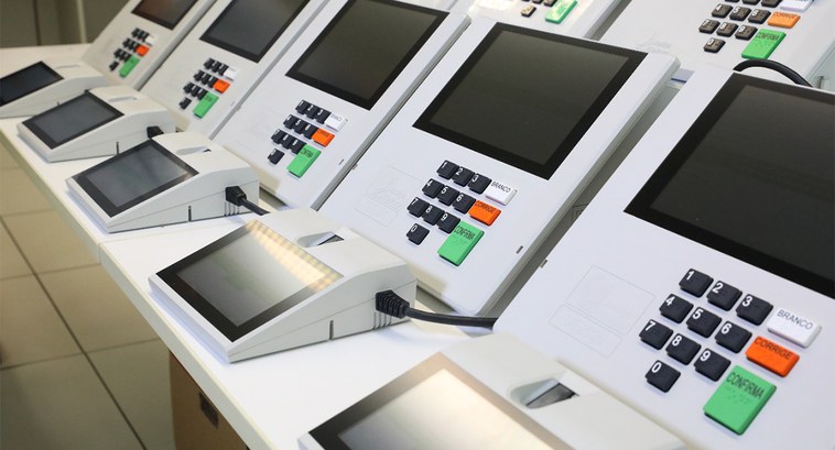 Eleições, Novas urnas eletrônicas,