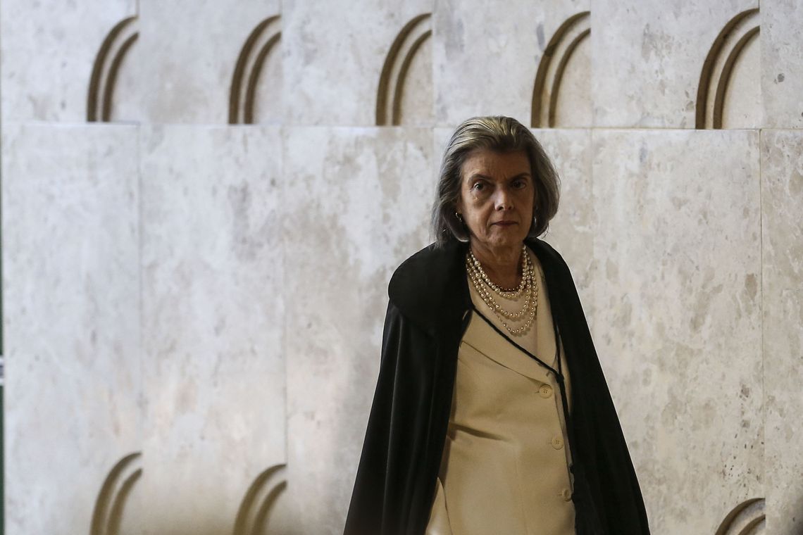 Cármen Lúcia