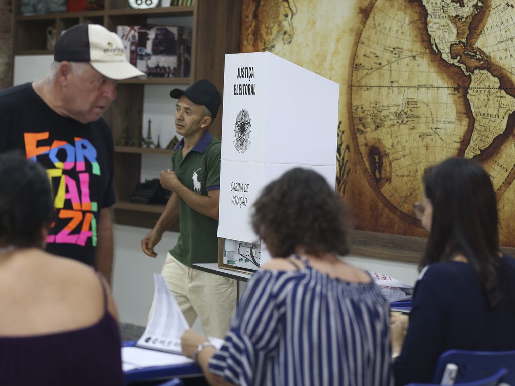 Eleições, Eleitores, Urna eletrônica,