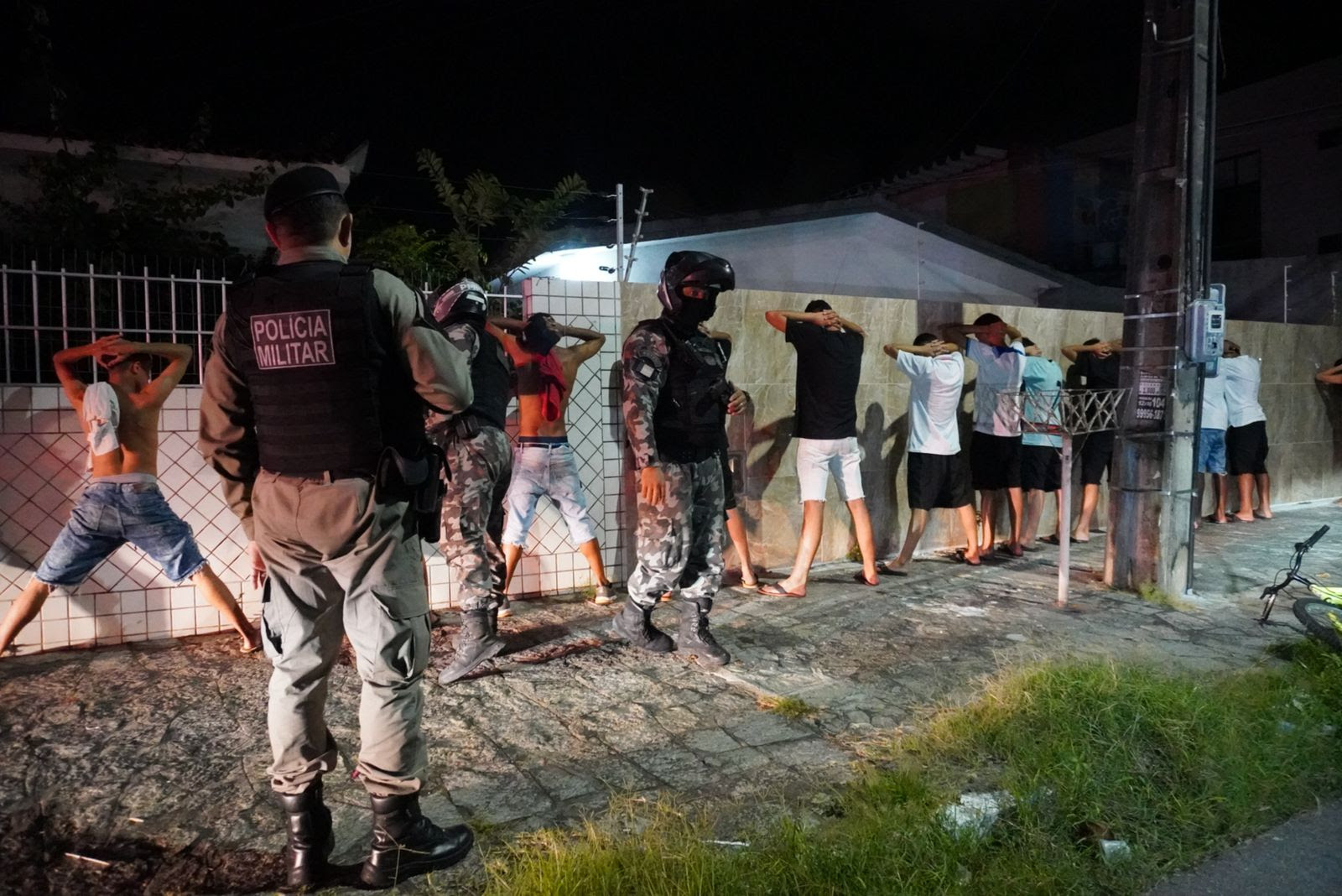 Operação, mandados de prisão, feriadão