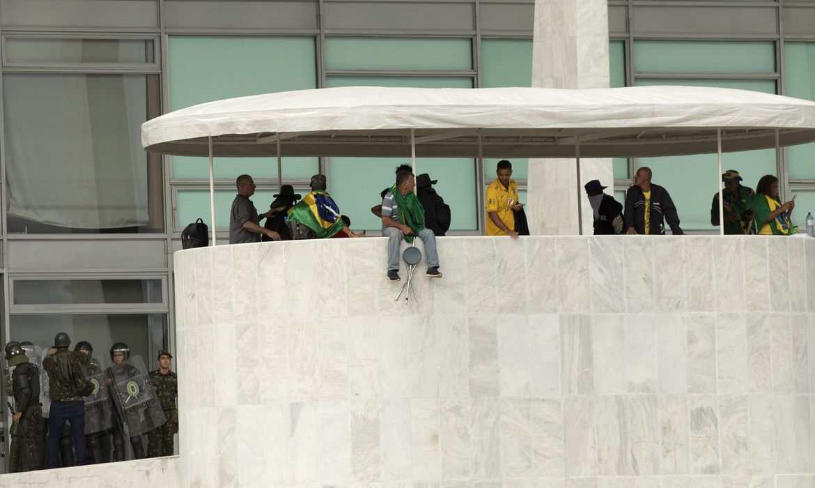 Moraes, 8 de janeiro, Ataque aos Três Poderes, Atos golpistas,