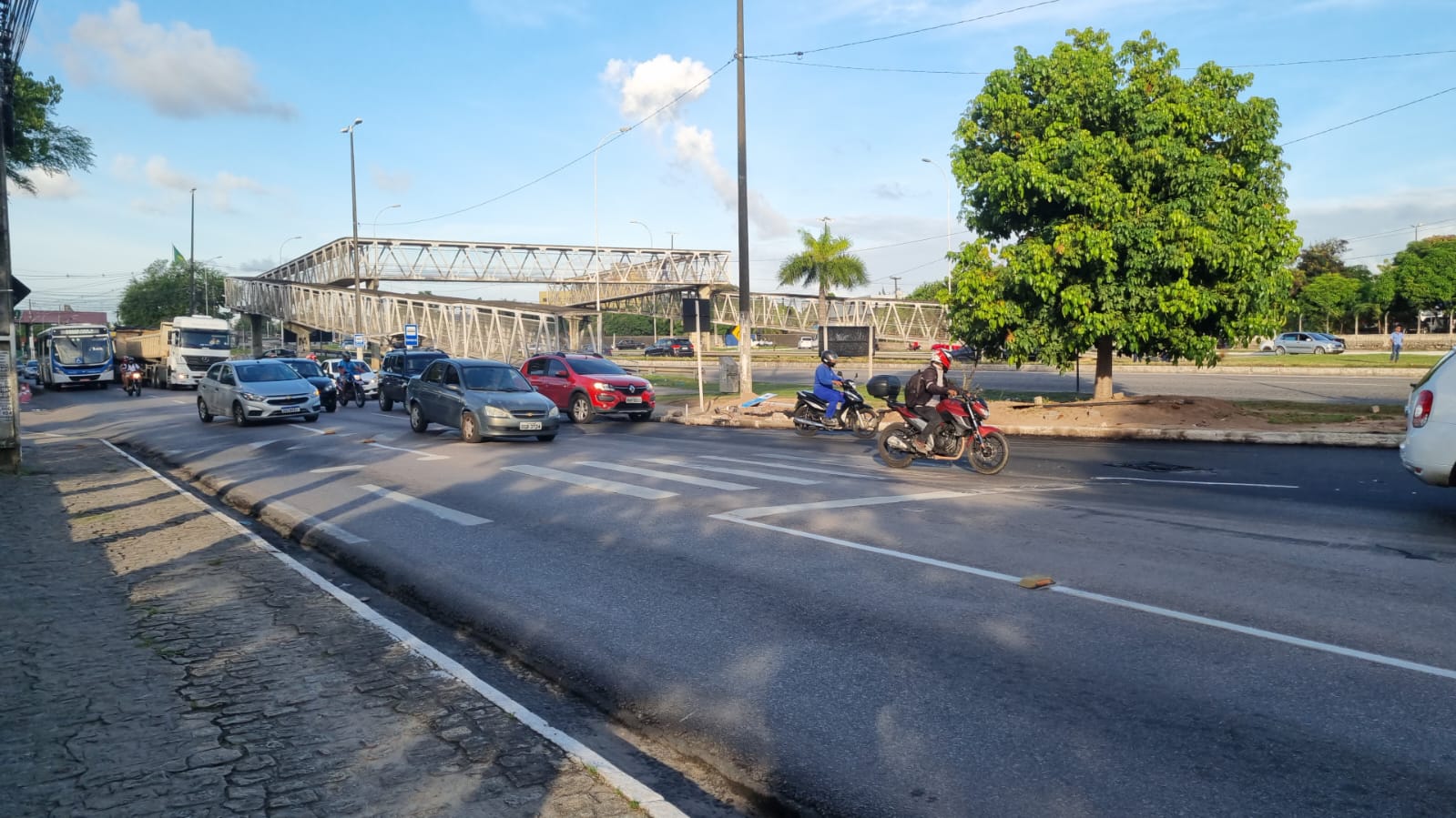 Trânsito, BR-230