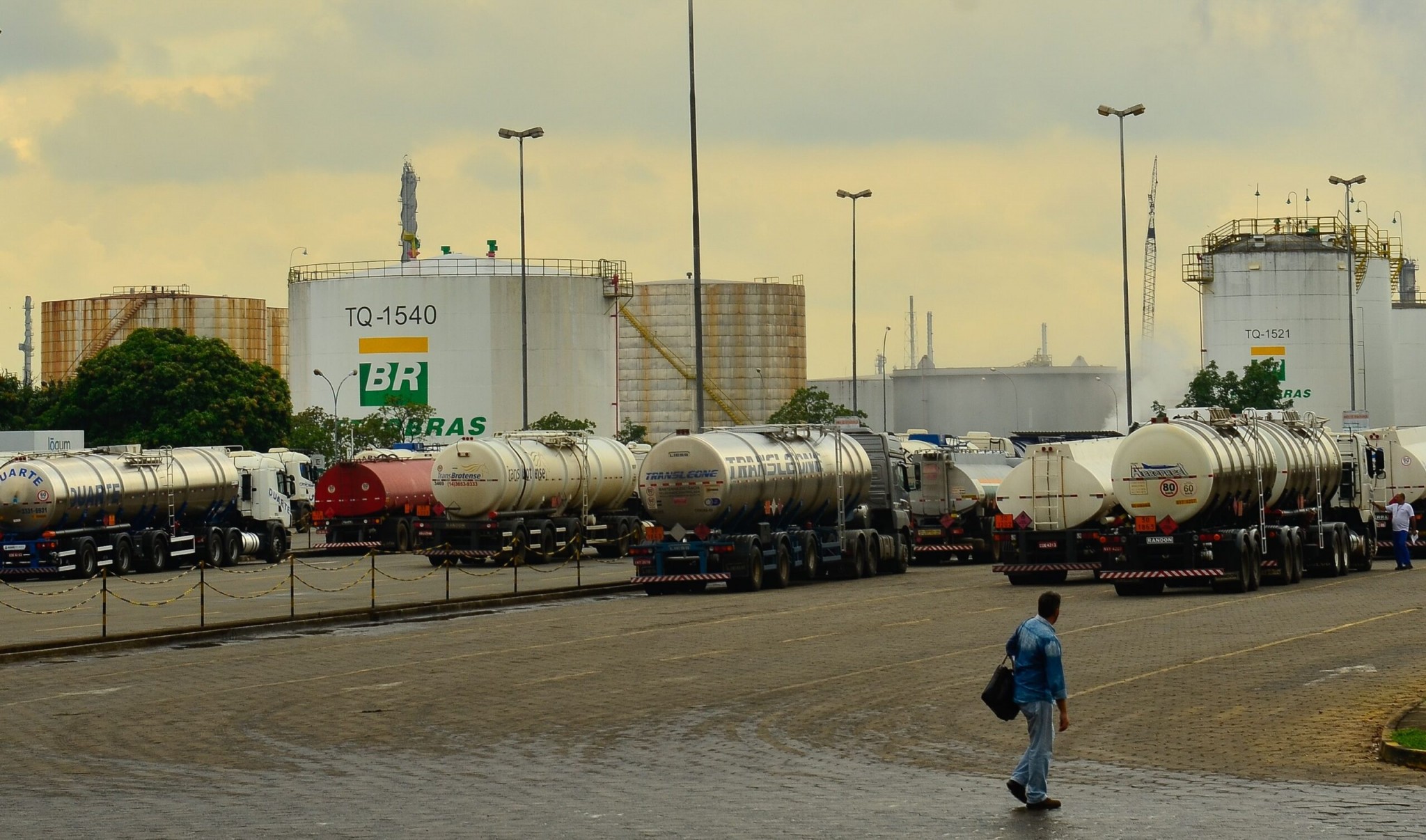 Petrobras, Refinarias, Combustíveis, Política de preços,