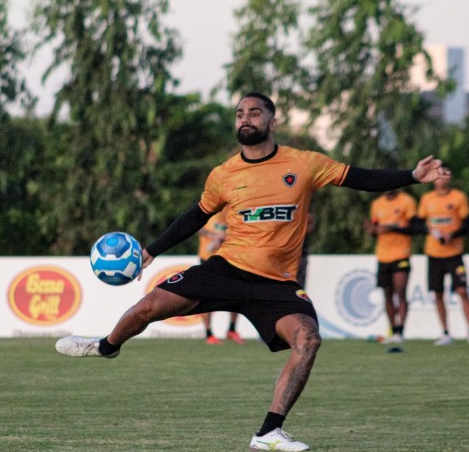 Botafogo-PB, Lucas Santos