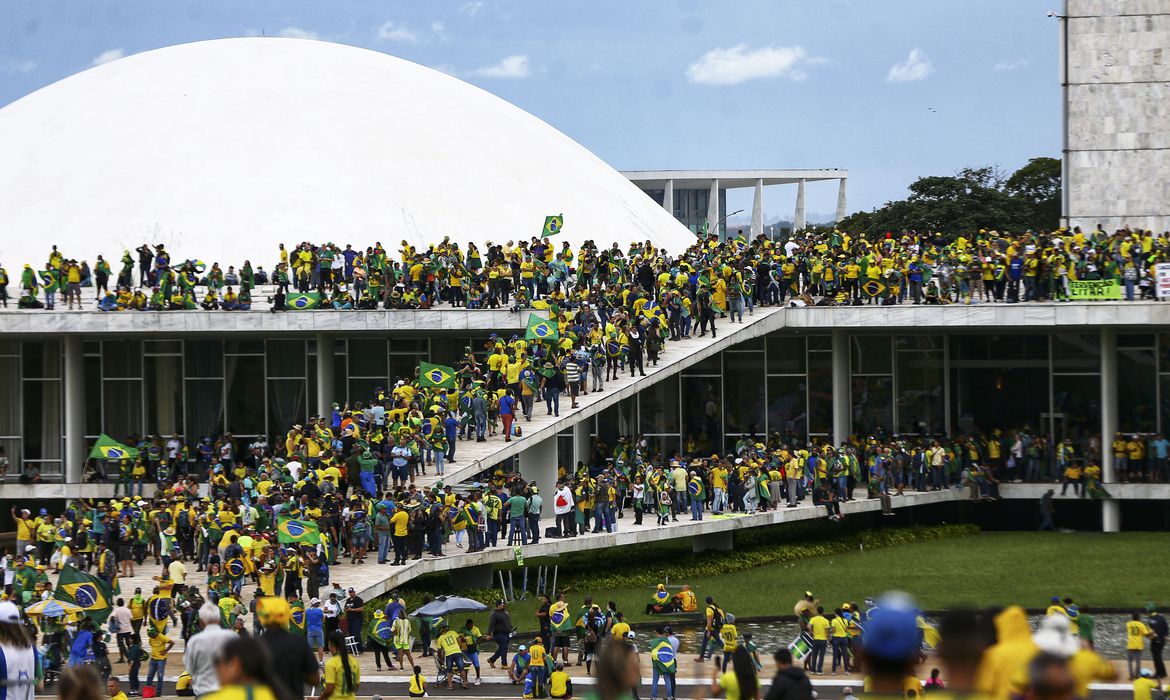 8 de janeiro, Ataque aos Três Poderes