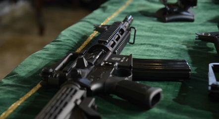 Armas