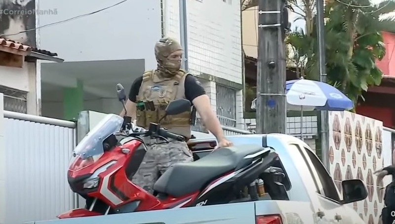 Polícia