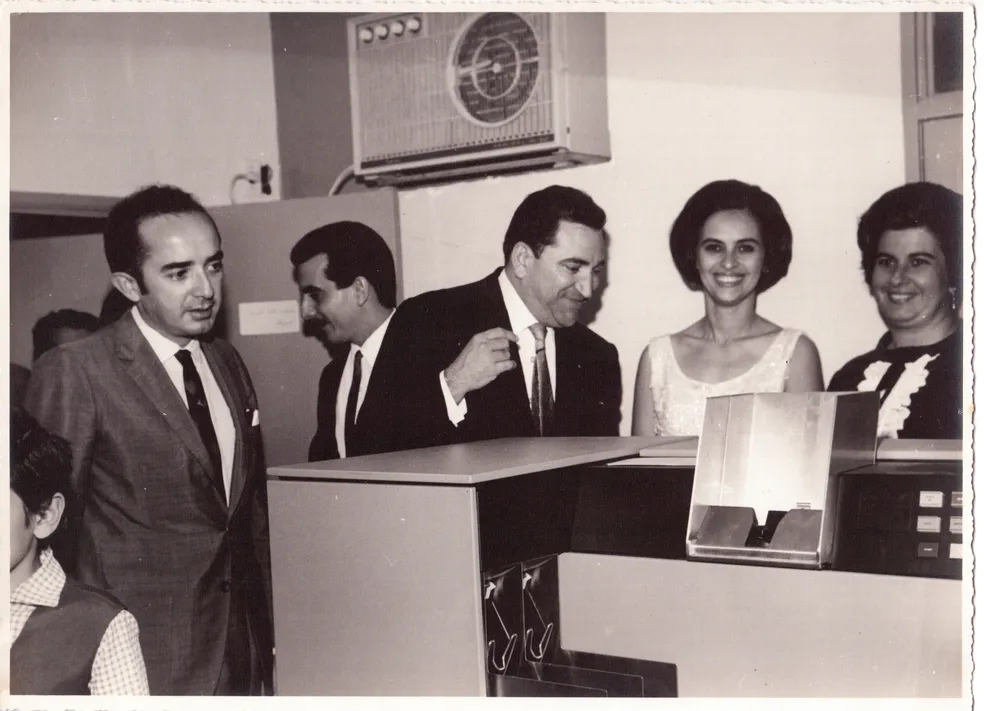 Computador IBM 1130 foi o primeiro a ser instalado nas regiões Norte e Nordeste do Brasil em 1968 (Foto: Reprodução/ufcg.edu.br)