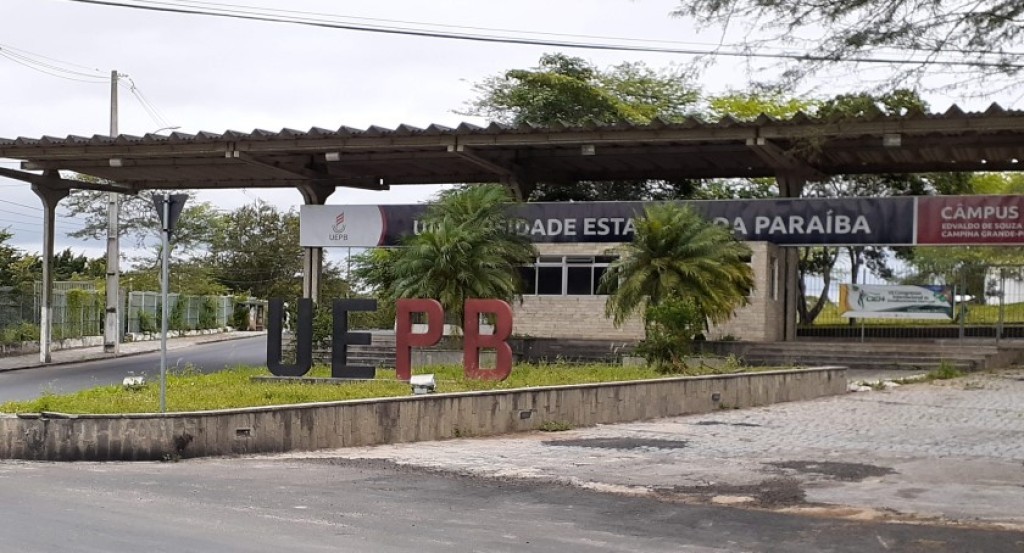 Entrada da UEPB em Campina Grande. (Foto: Reprodução uepb.edu.br)