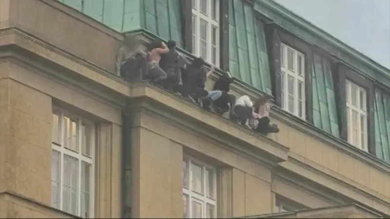 Ataque Universidade Praga República Tcheca