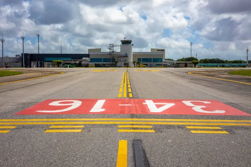 Aeroporto Castro Pinto