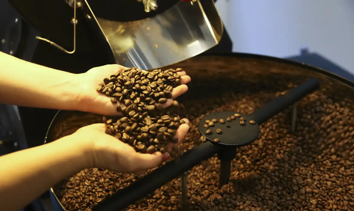Tarifaço dos EUA começa a valer nesta quarta; veja principais produtos brasileiros afetados