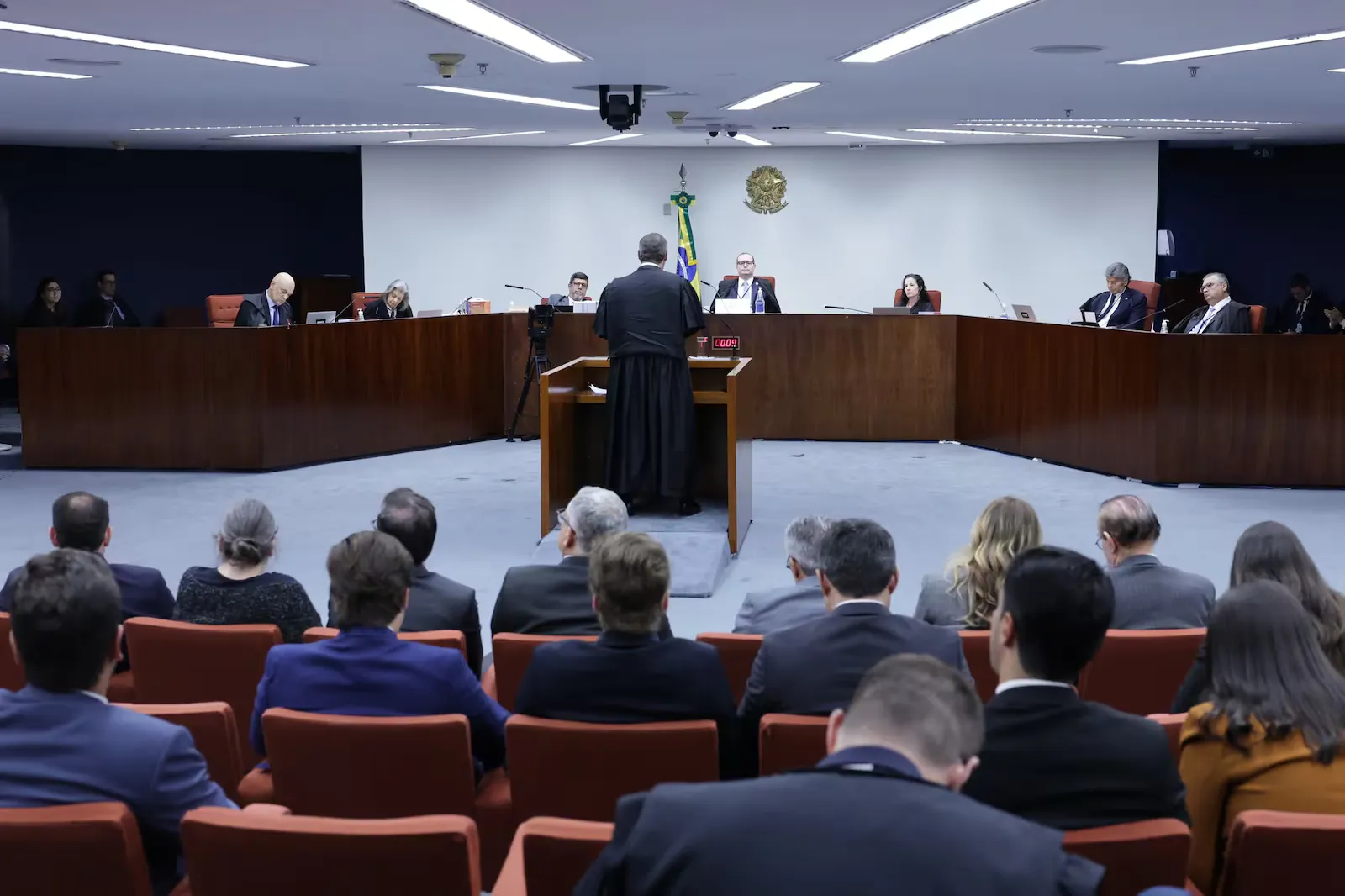 Julgamento de Bolsonaro: defesa e aliados questionam provas, conduta de Moraes e delação de Cid