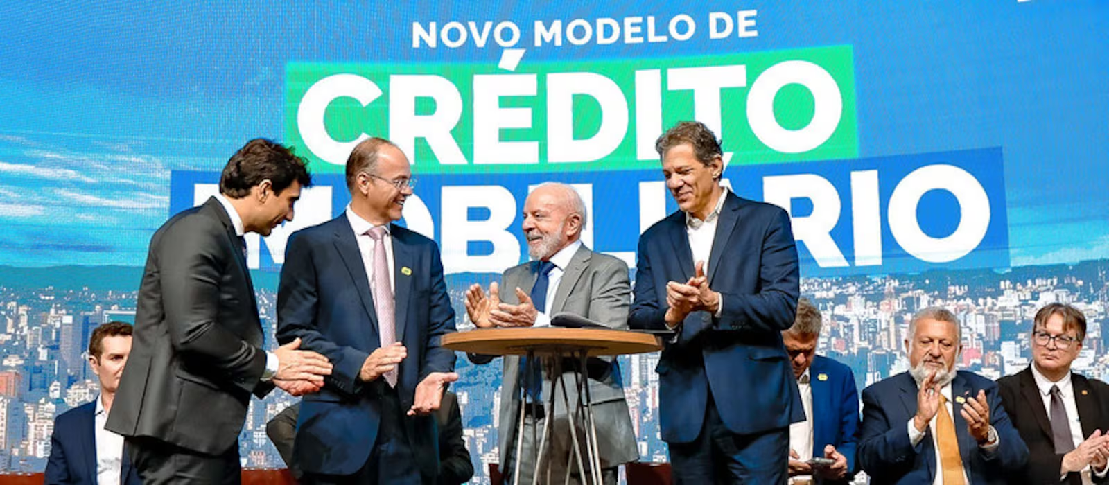 Caixa volta a financiar até 80% do valor da casa com novo crédito imobiliário lançado por Lula