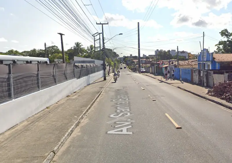 Avenida Santa Bárbara, no bairro dos Bancários