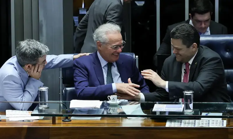 Senado, Aprovação do IR