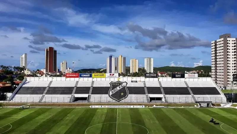 Treze enfrenta QFC-RN em último amistoso da pré-temporada em Natal