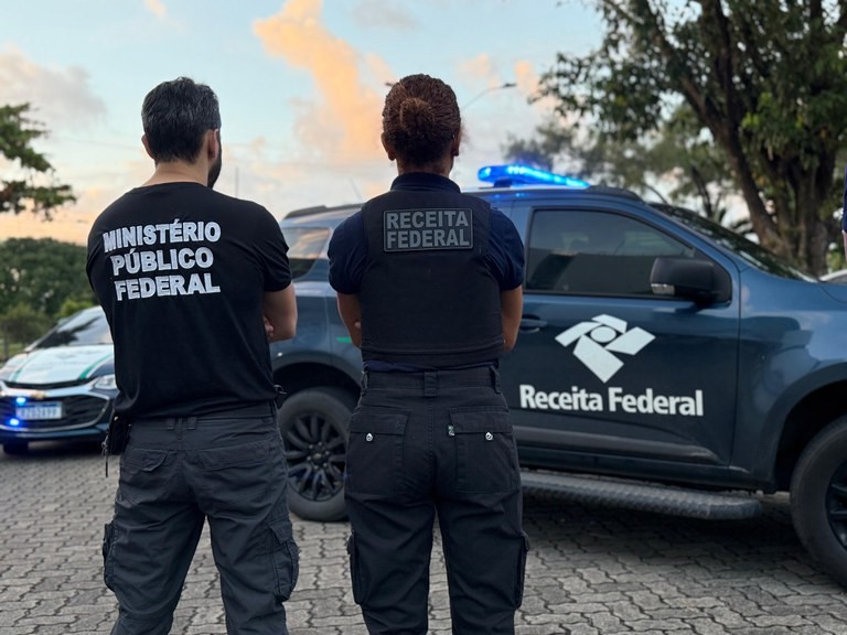 Operação contra esquema de apostas em bets cumpre mandados em JP, SP e Recife