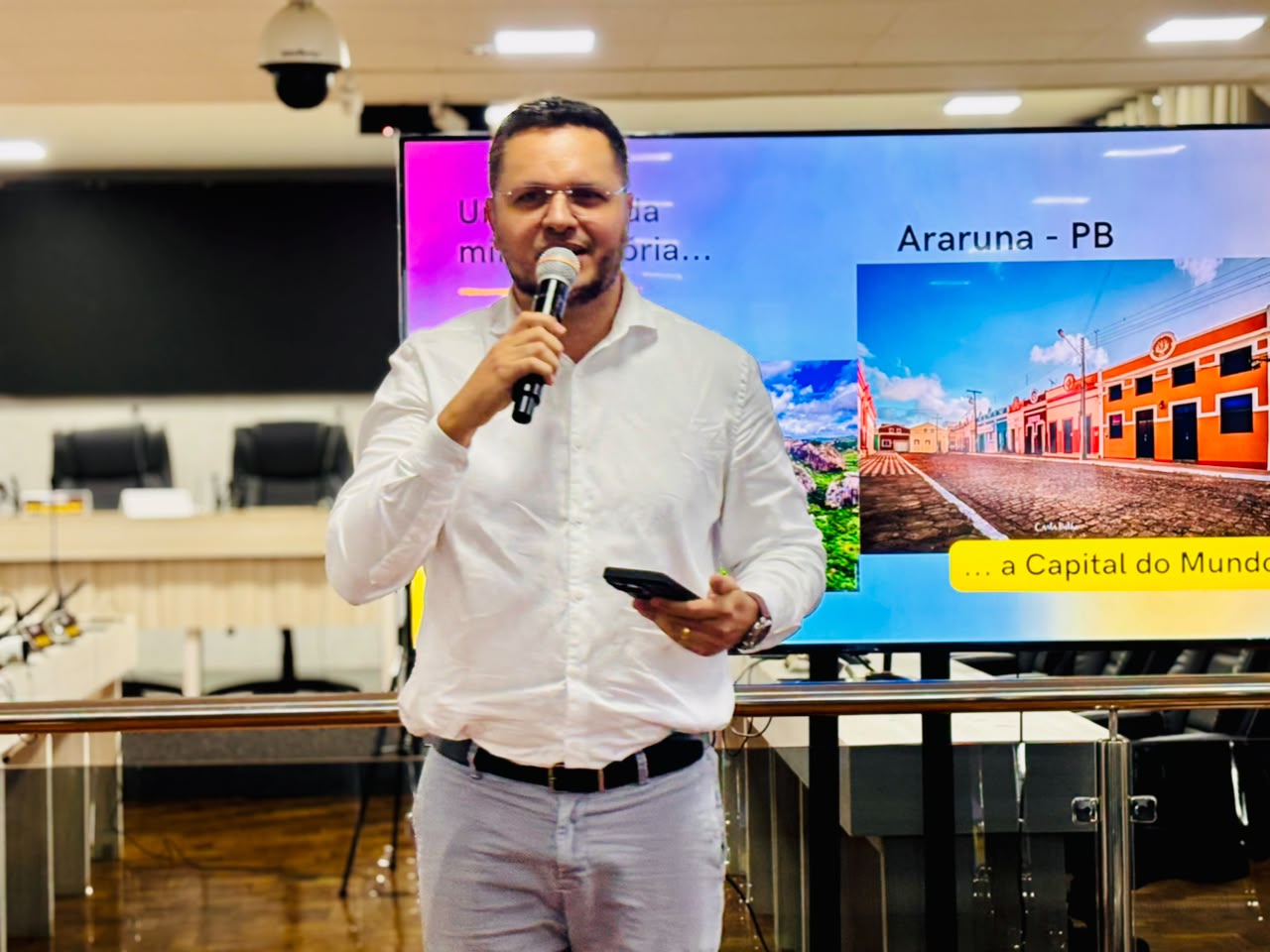 Vice-prefeito Cajó participa de palestra sobre modernização administrativa, uma parceria entre a gestão e o Sebrae-PB