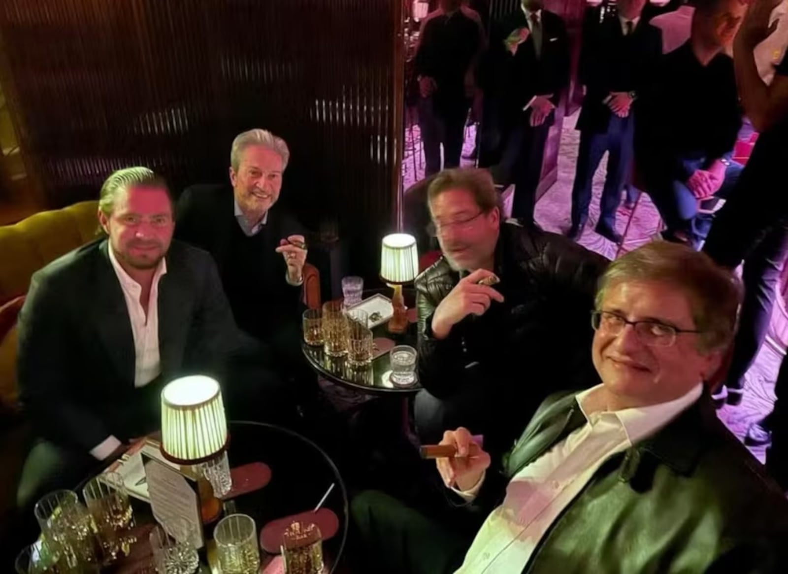 Paulo Gonet aparece em foto fumando charuto com Daniel Vorcaro