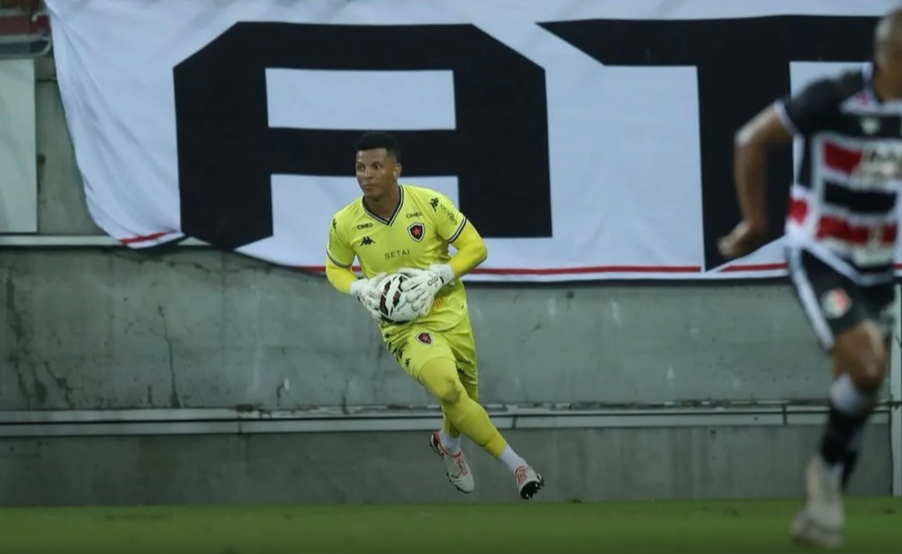Luiz Daniel desabafa sobre momento difícil no Botafogo-PB: ‘Repercussão foi desproporcional’
