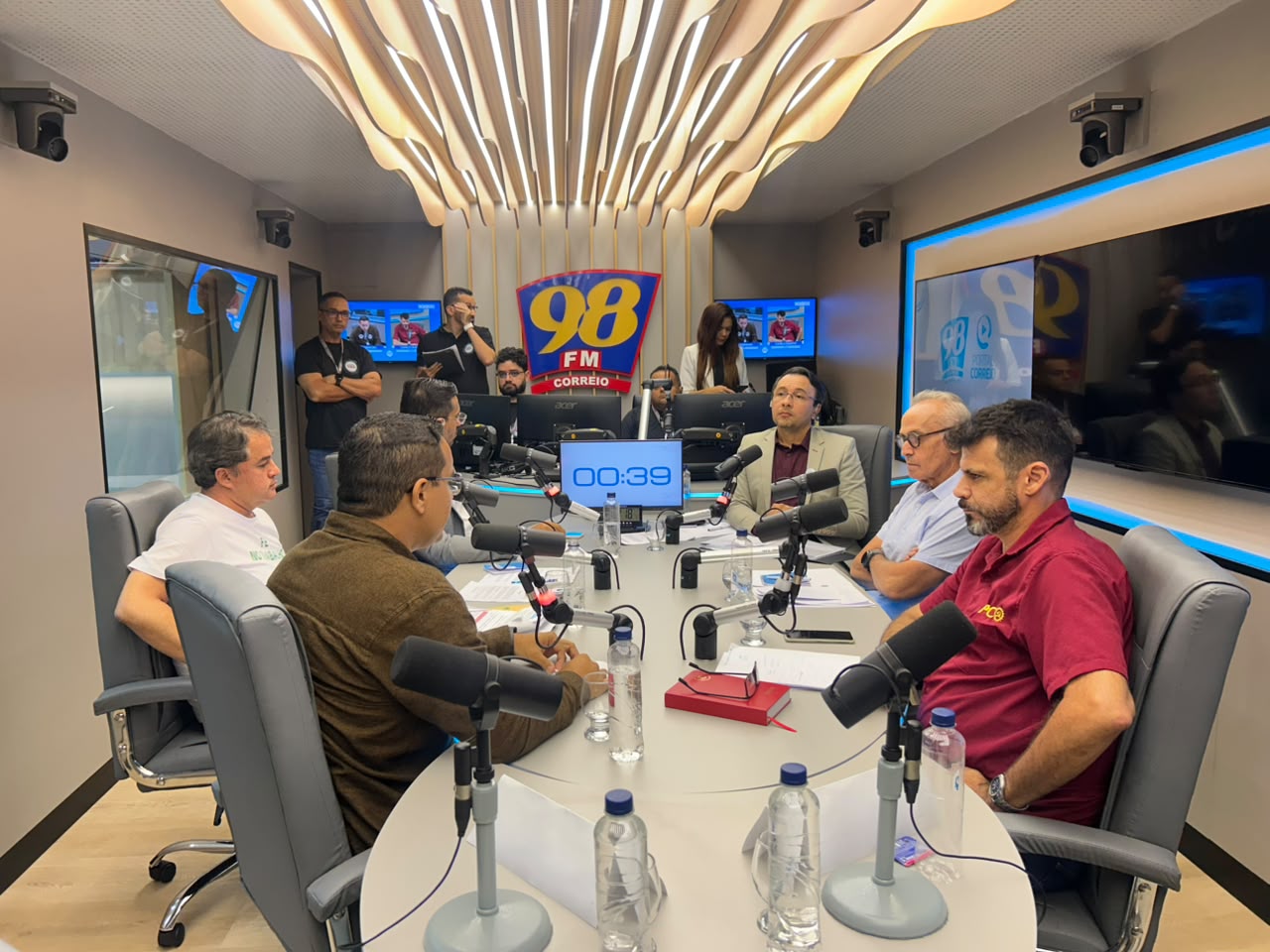 Reveja a íntegra do debate com os candidatos ao Governo da Paraíba na Rádio 98 FM