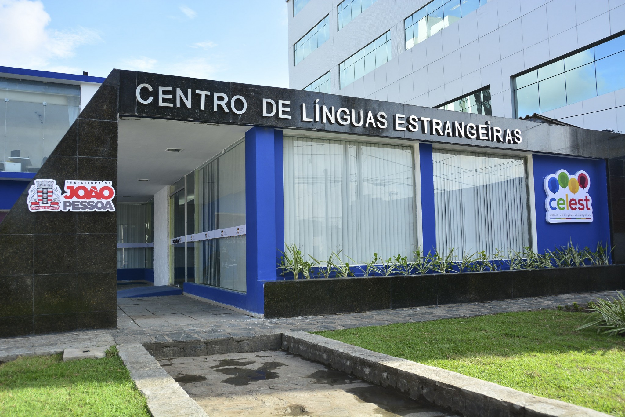 Centro de Línguas, João Pessoa, Línguas, Cursos