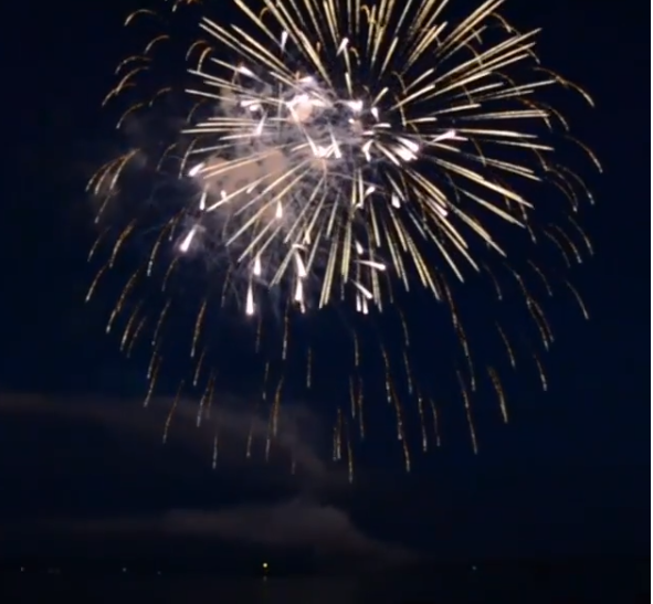 sydney-comemora-com-fogos-de-artificio-a-chegada-de-2018.png