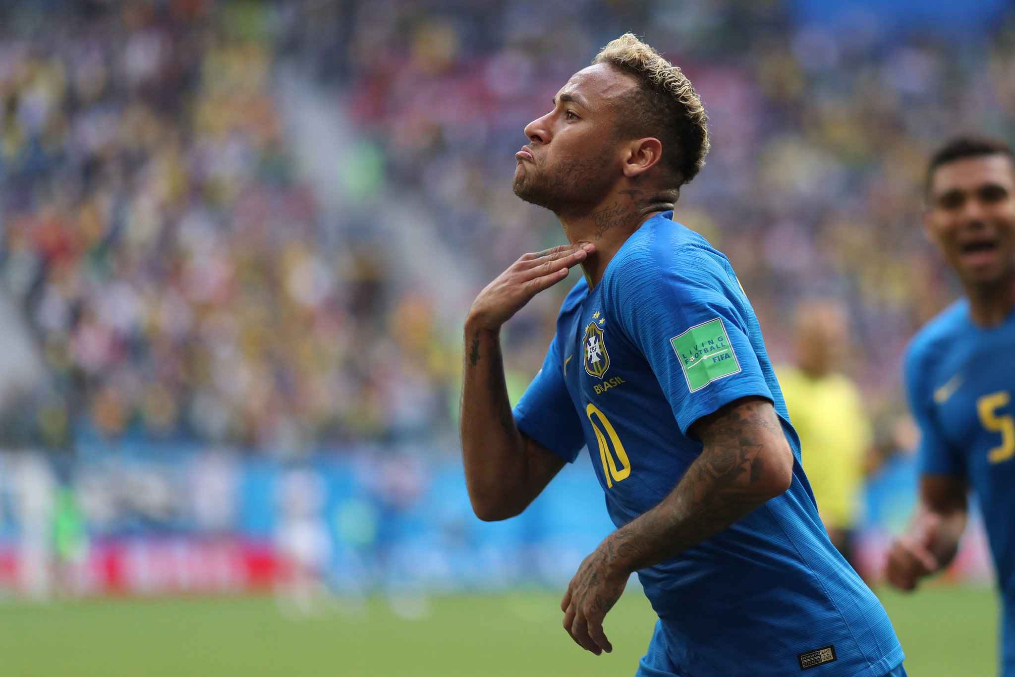 Resultado de imagem para Neymar reage a crÃ­ticas e desabafa nas redes sociais