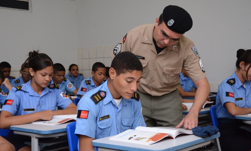 Resultado de imagem para Colégio da Polícia Militar