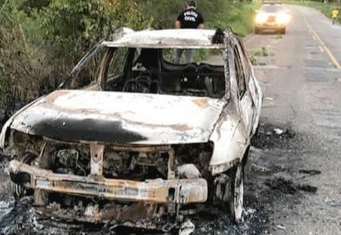Carro queimado