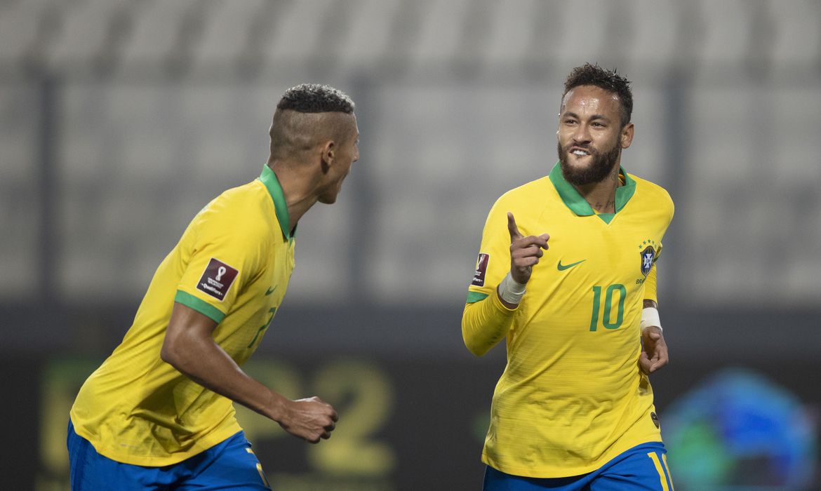 Neymar marca três vezes e seleção vence Peru nas Eliminatórias |